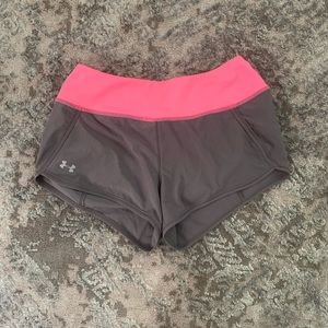 Under Armour Heat Gear Athletic Shorts Gray/Pink
